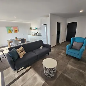 https://las-norias-apartamentos-grill.in-canary-islands.com