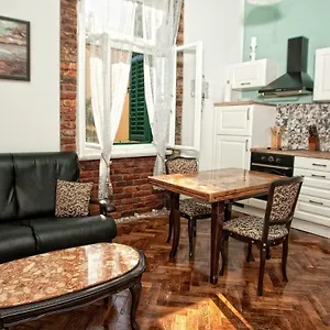 apartment-nostalgie.primorje-gorskikotar.com/